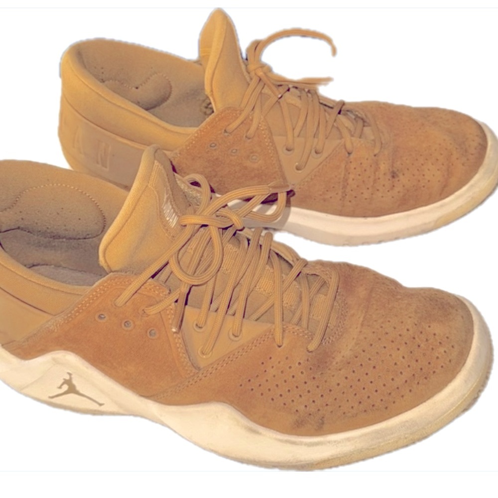 NIKE Jordan Flight Fresh Premium
Golden Harvest Sneakers